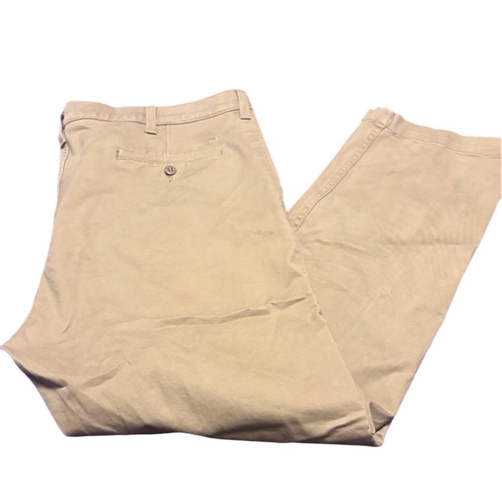 Dockers Men's Khaki Chinos